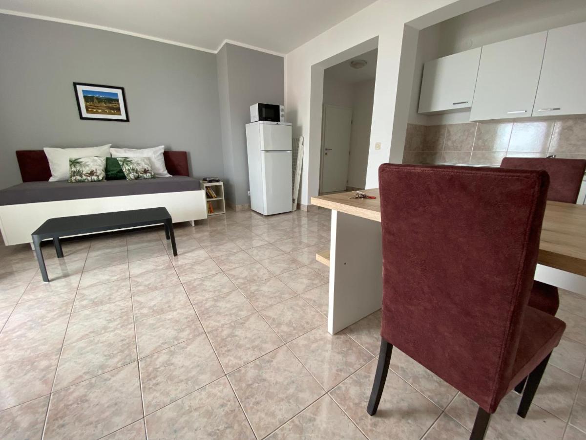 Ferienwohnung Emanuela 1 Novalja Exterior foto